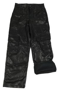 Černé koženkové cargo kalhoty Dunnes