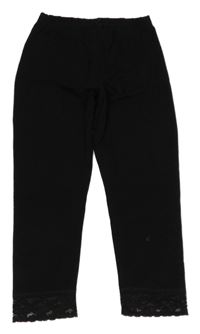 Čierne capri legíny s čipkou