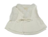 Biela vzorovaná vesta s kožešinovým lemem