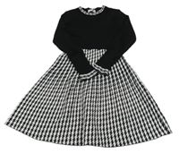 Černo-bílé vzorované pletené šaty 