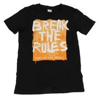 Čierne tričko s nápisom Chapter Young