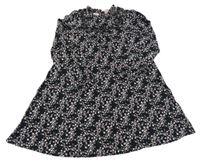 Čierne kvetinové šaty