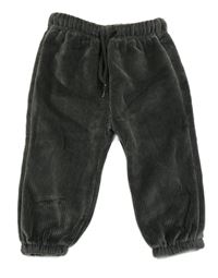 Tmavosivé rebrované zamatové silnější nohavice Ergee