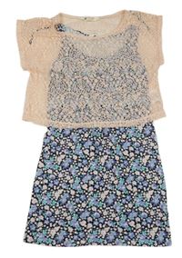 Farebné kvietkovane šaty s našitým ružovým čipkovým bolerkom H&M