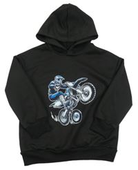 Čierna mikina s motorkou a kapucňou