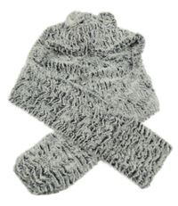 Černo-bílá kožešinová čepice s oušky a šálou s rukavicemi Next