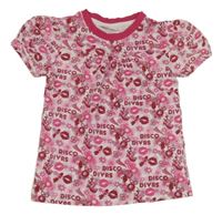 Bielo-ružovo-červené tričko s ústy a nápismi