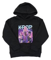 Čierna mikina s K-Pop a kapucňou