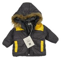 Nové - šedo-žlutá šusťáková zateplená bunda s kapucí s kožešinou 