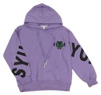 Fialová mikina s nápisy a medvídkem a kapucí 