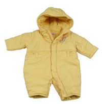 Žltá šušťáková zimná kombinéza s výšivkou a kapucňou