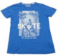 Modré tričko s potiskem 