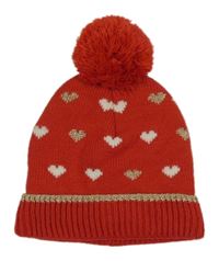 Červená pletená podšitá čepice se srdíčky a bambulí