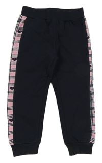 Tmavomodro-růžovo-bílé tepláky se srdíčky a kostkovaným pruhem