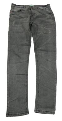 Šedé skinny rifle alive