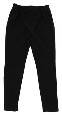 Čierne vzorované nohavice s opaskom Page One Young