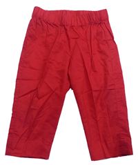 Červené plátenné nohavice