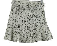 Dámska bielo-čierna vzorovaná sukňa so všitými kraťasy s opaskom Stradivarius