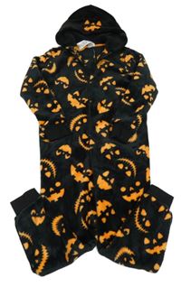 Černá chlupatá kombinéza s dýněmi a kapucí L&D