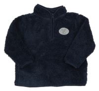 Tmavomodrá chlpatá mikina s nášivkou