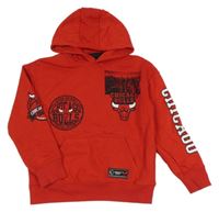 Červená mikina s Chicago Bulls a kapucí Primark