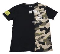 Čierno-kaki-béžové tričko s nápismi a army vzorom C&A