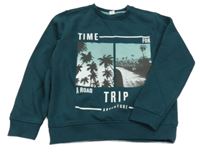 Tmavozelená mikina s fotkami S. Oliver