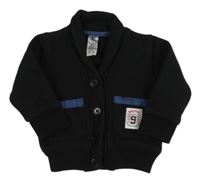 Čierna prepínaci tepláková mikina s nášivkou BASIC