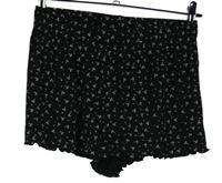 Dámske čierne kvietkovane rebrované pyžamové kraťasy Primark