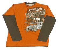 Oranžovo-béžové tričko s nápismi a autom