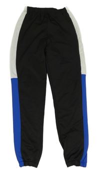 Černé sportovní tepláky s modrým a bílým pruhem 