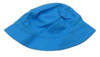 Modrý klobúk F&F