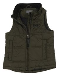 Tmavokhaki šušťáková zateplená vesta s výšivkou H&M