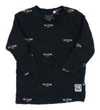 Tmavomodré tričko s nápismi a smajlíkom name it.