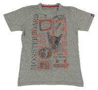 Sivo-červené tričko s nápismi a obrázkami