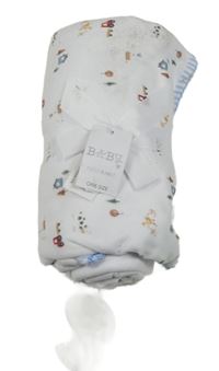 Nové - bílá fleecová deka s farmou Matalan