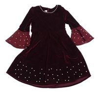 Tmavovínové zamatové šaty s perlami a čipkovymi rozšířenými rukávy BREEZE