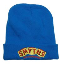 Modrá čapica s nápisom