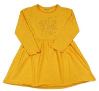 Hořčicové bavlněné šaty s nápisem a hvězdami