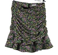 Dámska čierno-farebná kvietkovana řasená sukňa Loavies