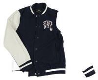 Tmavomodro-bílá baseballová mikina s nápisem C&A