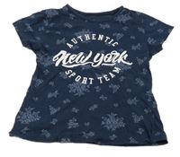 Tmavomodré tričko s kvietkami a nápisom Pepperts