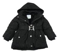 Černý prošívaný šusťákový zimní kabát s páskem a kapucí Primark