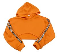 Oranžová crop mikina s pruhmi s nápismi a kapucňou Shein
