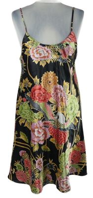 Dámska čierno-farebná kvetovaná saténová nočná košeľa Queentex