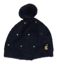 Tmavomodrá pleteno/chlupatá čepice se srdíčky a bambulí 