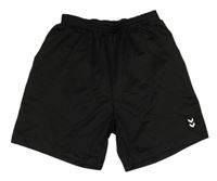 Černé sportovní kraťasy s výšivkou Hummel