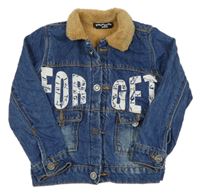 Modrá riflová zateplená bunda s nápisem