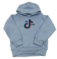 Světlemodrá mikina s TikTok a kapucí 