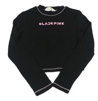 Černé žebrované crop triko s nápisem H&M